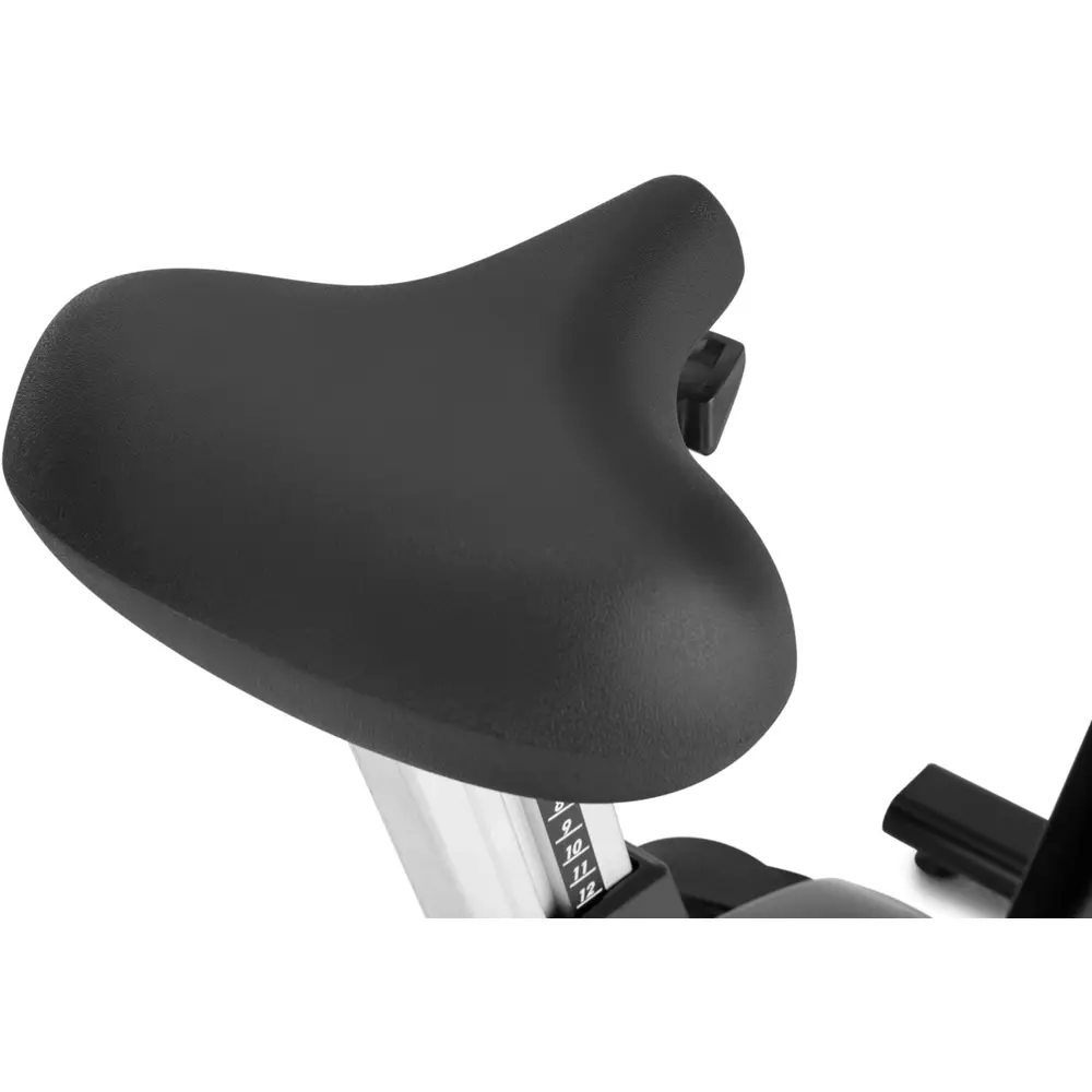 u22.9 UPRIGHT BIKE - Image 8